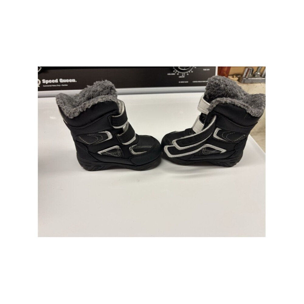 Toddler Snow Boots Size 7